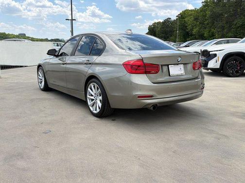 Platinum Silver Metallic 2017 BMW 320 i