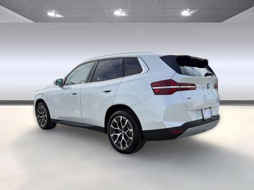 Mineral White Metallic 2026 BMW X3 30 xDrive