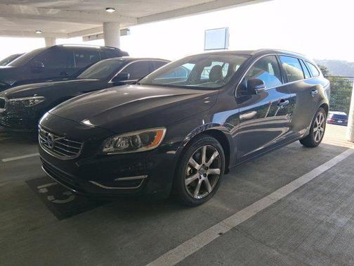 2016 Volvo V60 T5 Drive-E Platinum