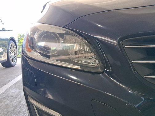 2016 Volvo V60 T5 Drive-E Platinum