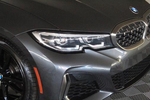 Photo 4 of 53 of 2020 BMW M340 i