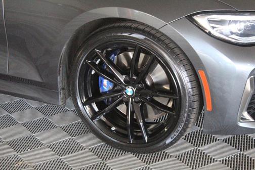 Photo 3 of 53 of 2020 BMW M340 i