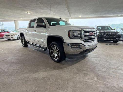 Summit White 2018 GMC Sierra 1500 SLT