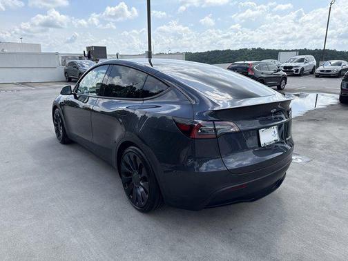 2024 Tesla Model Y Performance Dual Motor All-Wheel Drive