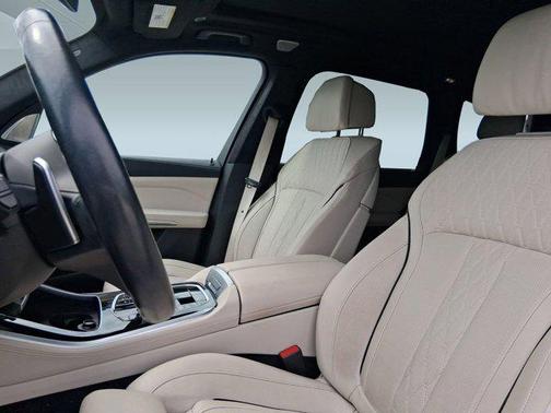 2023 BMW X5 M50i