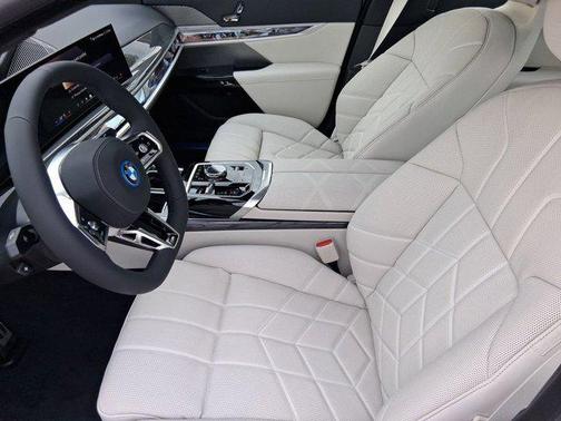 2026 BMW i7 eDrive50