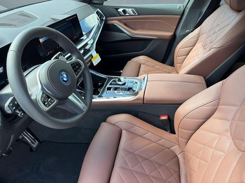 Brooklyn Grey Metallic 2026 BMW X5 PHEV xDrive50e
