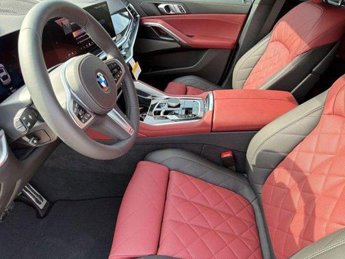 Mineral White Metallic 2027 BMW X6 xDrive40i