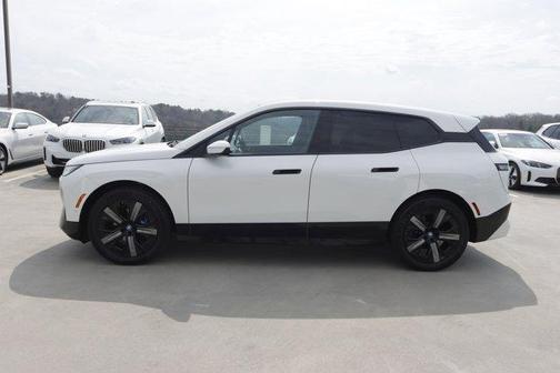 2025 BMW iX xDrive50