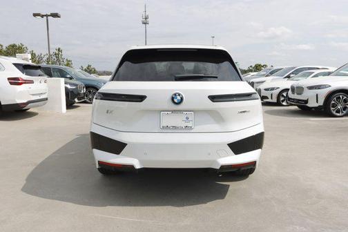 2025 BMW iX xDrive50