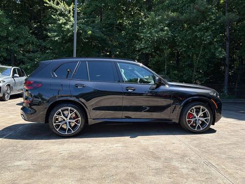 Black Sapphire Metallic 2026 BMW X5 PHEV xDrive50e