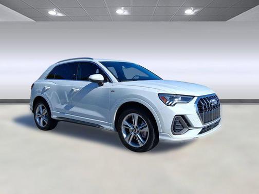 2022 Audi Q3 45 S line Premium Plus