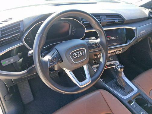 2022 Audi Q3 45 S line Premium Plus