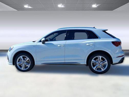 2022 Audi Q3 45 S line Premium Plus