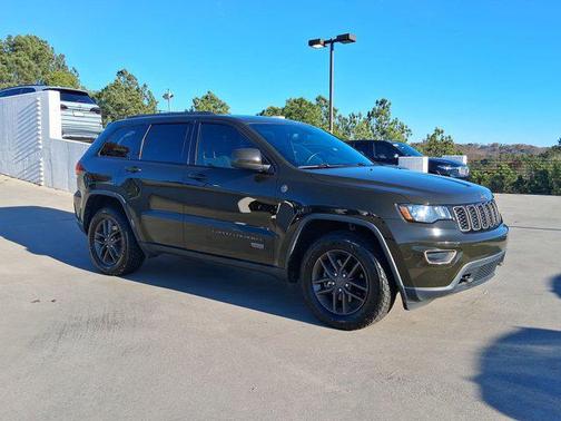 2016 Jeep Grand Cherokee 75th Anniversary