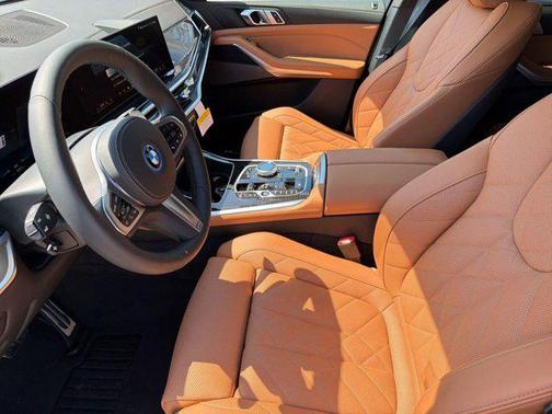 Carbon Black Metallic 2026 BMW X5 PHEV xDrive50e