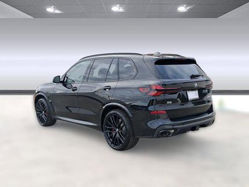 2026 BMW X5 M60i