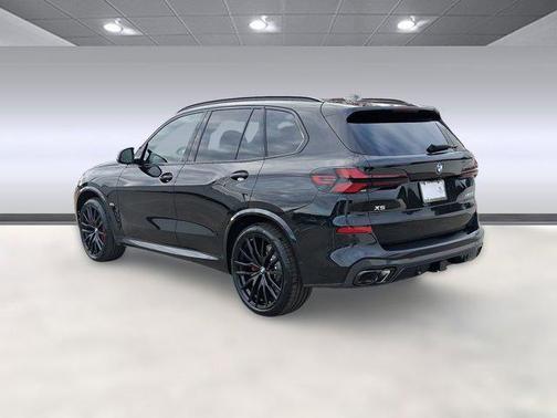 2026 BMW X5 M60i