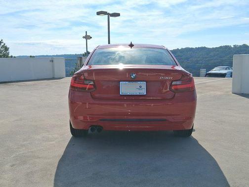 2017 BMW 230 230i