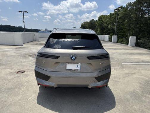 2025 BMW iX xDrive50