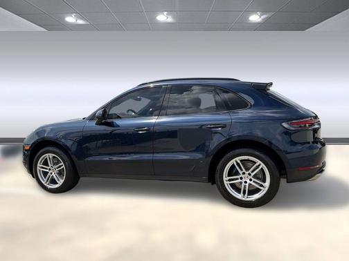 Night Blue Metallic 2020 Porsche Macan Macan
