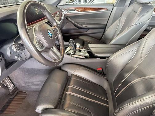Alpine White 2019 BMW 540 540i