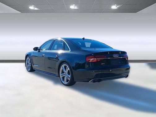 2015 Audi S8 4.0T