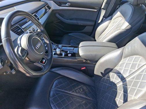 2015 Audi S8 4.0T
