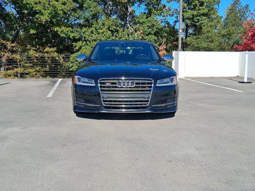 2015 Audi S8 4.0T