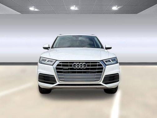 Glacier White Metallic 2020 Audi Q5 45 Premium Plus