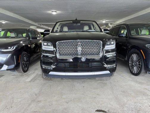 Infinite Black 2020 Lincoln Navigator Reserve