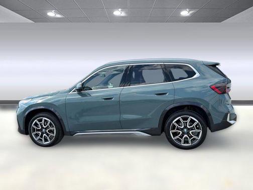 Cape York Green Metallic 2026 BMW X1 xDrive28i
