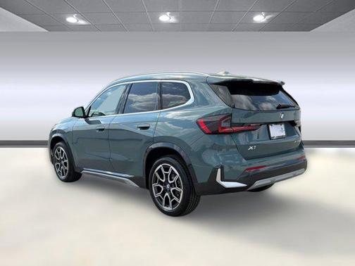 Cape York Green Metallic 2026 BMW X1 xDrive28i