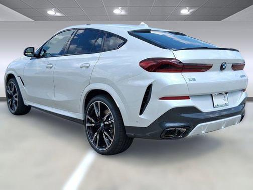 2026 BMW X6 M60i