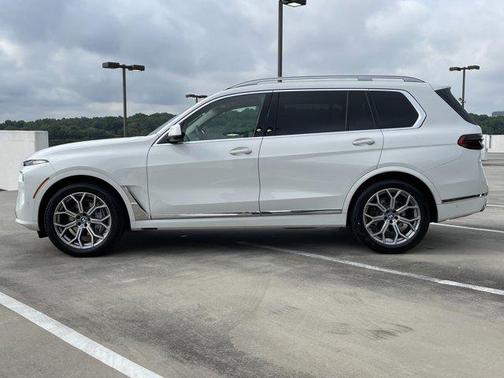 2023 BMW X7 xDrive40i