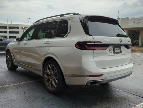 2023 BMW X7 xDrive40i