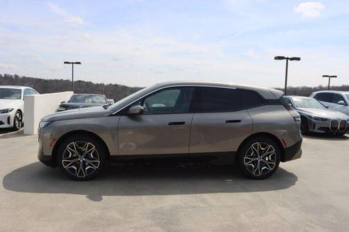 2025 BMW iX xDrive50