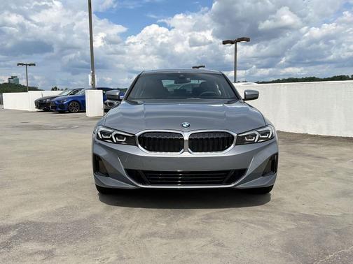Skyscraper Grey Metallic 2026 BMW 330 330i