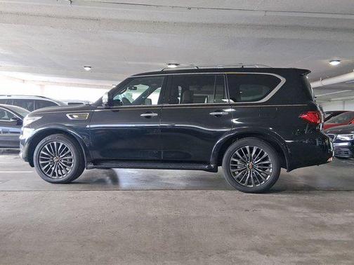 2023 INFINITI QX80 SENSORY AWD