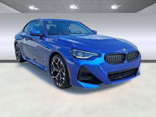 2025 BMW 230 i