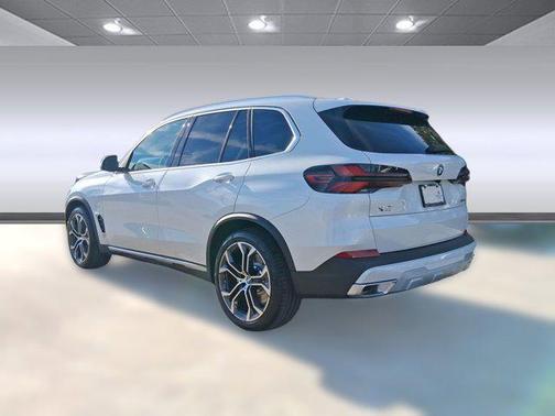 2026 BMW X5 PHEV xDrive50e