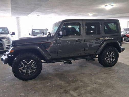 2025 Jeep Wrangler 4-Door Sahara 4x4