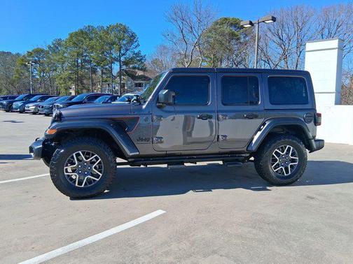 2025 Jeep Wrangler 4-Door Sahara 4x4
