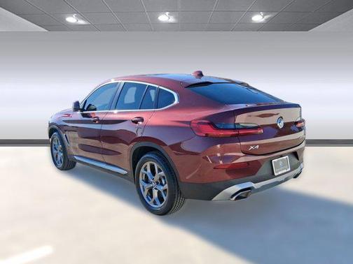 2023 BMW X4 xDrive30i