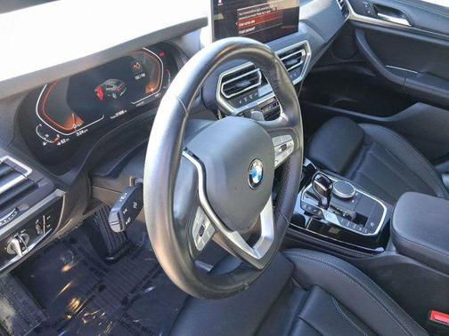 2023 BMW X4 xDrive30i