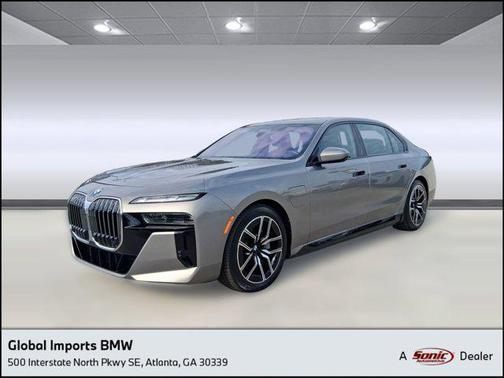 2025 BMW 750e i xDrive