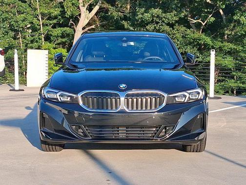 2025 BMW 330 i