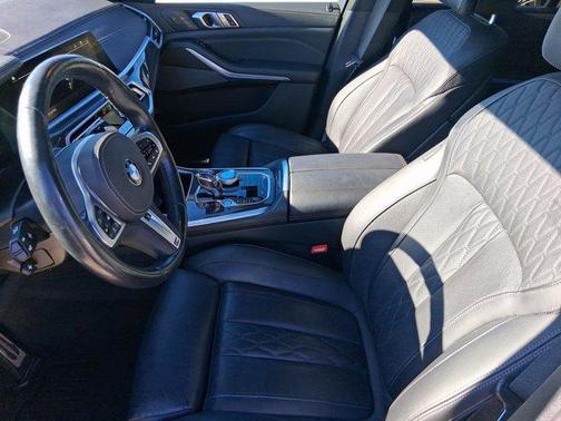 2023 BMW X5 M50i