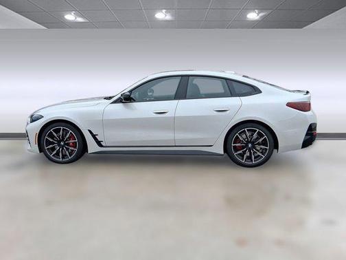 2025 BMW M440 i xDrive