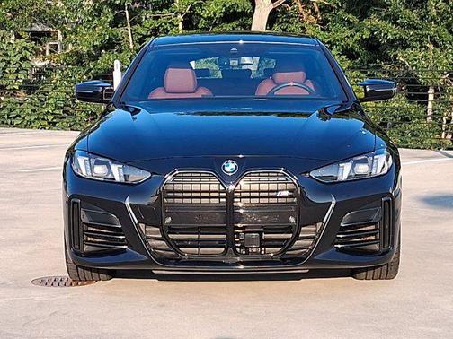 2025 BMW M440 i